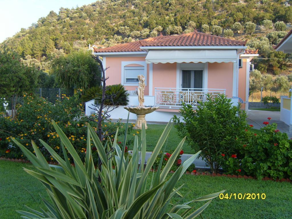 Elisabeth Villas Kerveli Bagian luar foto
