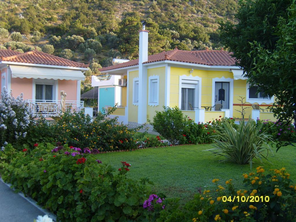 Elisabeth Villas Kerveli Bagian luar foto